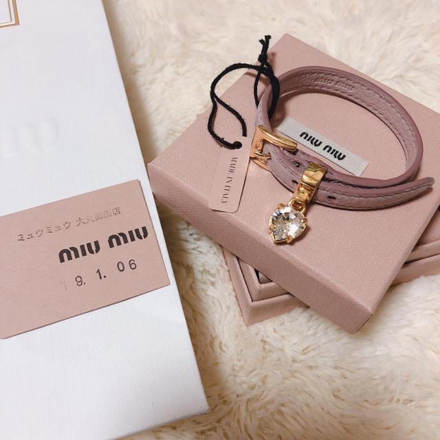 miumiu ブレスレット