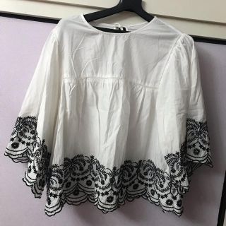 ザラ(ZARA)のZARA刺繍Aラインチュニックトップス大きいサイズ(チュニック)