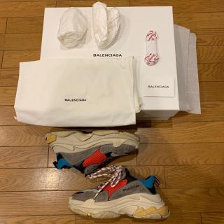 バレンシアガ(Balenciaga)のBALENCIAGA トリプルS 確実正規品 マルチカラー イタリア製 40(スニーカー)