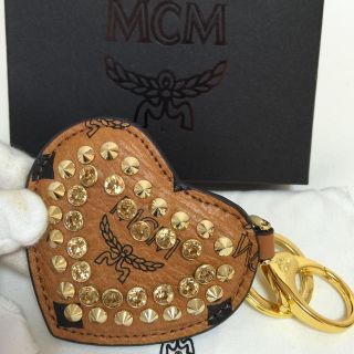 エムシーエム(MCM)の新品 MCM ハートチャームキーホルダー(キーホルダー)