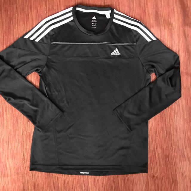 adidas(アディダス)のadidas メンズスポーツウエア Lサイズ メンズのトップス(Tシャツ/カットソー(七分/長袖))の商品写真