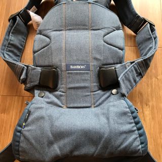 ベビービョルン(BABYBJORN)のベビービョルン 抱っこ紐 デニム ONE+ 箱付き(抱っこひも/おんぶひも)