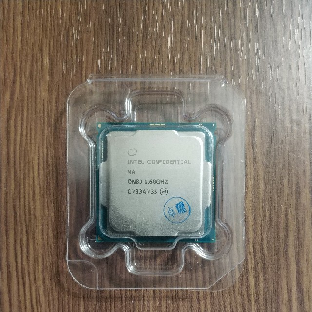 Intel Core i7 8700T QS 6コア 12スレッド