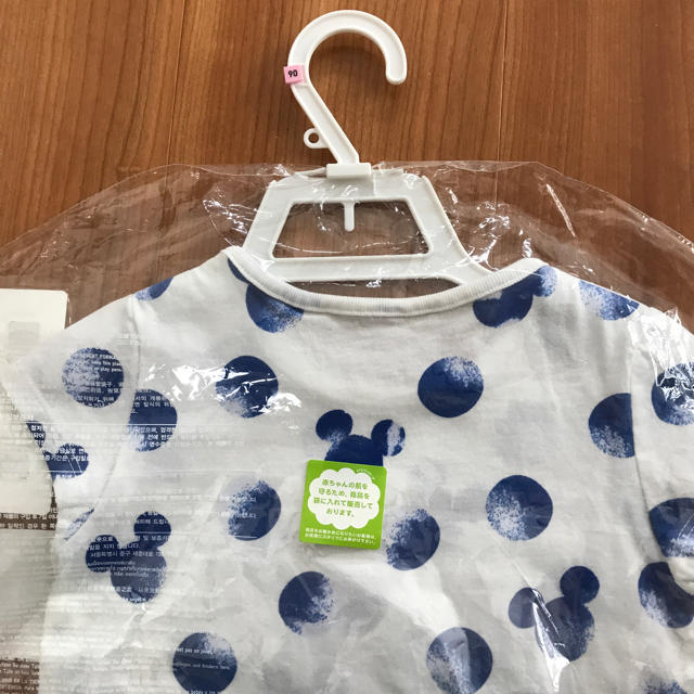 UNIQLO(ユニクロ)の【新品未開封】UNIQLO baby ディズニーTシャツ キッズ/ベビー/マタニティのキッズ服女の子用(90cm~)(Tシャツ/カットソー)の商品写真