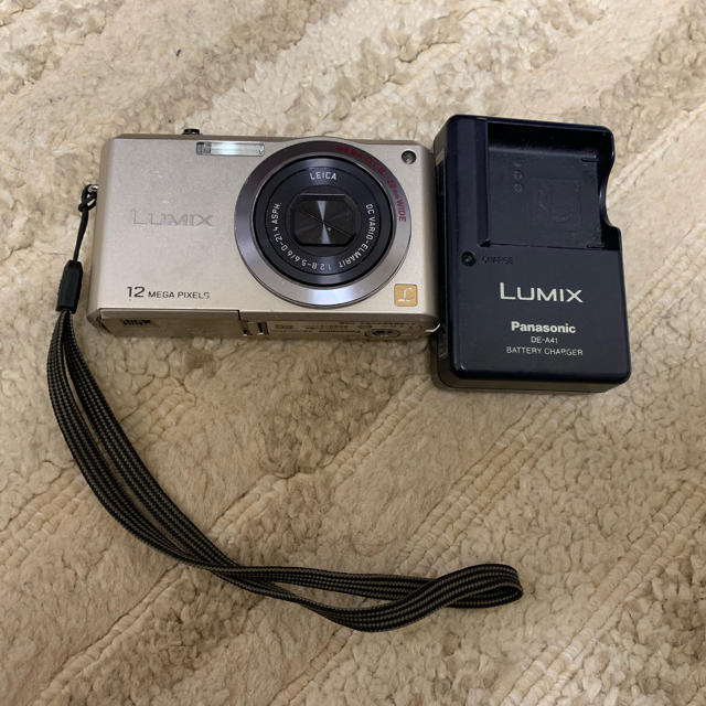 Panasonic(パナソニック)のジャンク コンデジ LUMIX スマホ/家電/カメラのカメラ(コンパクトデジタルカメラ)の商品写真