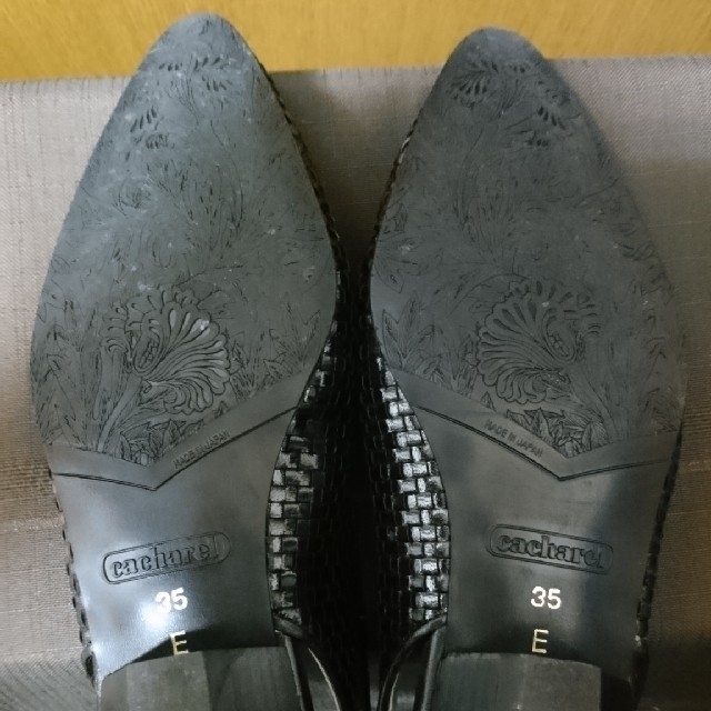 cacharel(キャシャレル)のパンプス レディースの靴/シューズ(ハイヒール/パンプス)の商品写真