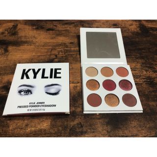 カイリーコスメティックス(Kylie Cosmetics)のKYLIE アイシャドウパレット(アイシャドウ)