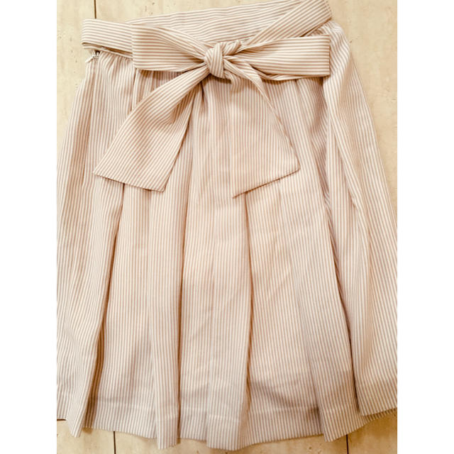 CLEAR IMPRESSION(クリアインプレッション)の白×茶ストライプ 膝丈スカート レディースのスカート(ひざ丈スカート)の商品写真
