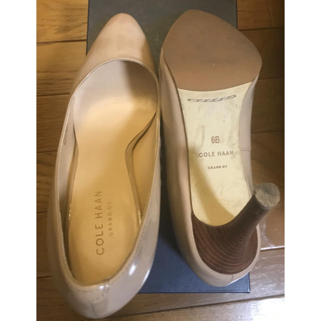 Cole Haan(コールハーン)のトミー様専用 コールハーン エナメル パンプス 36 レディースの靴/シューズ(ハイヒール/パンプス)の商品写真