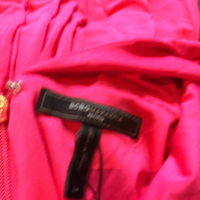 BCBGMAXAZRIA(ビーシービージーマックスアズリア)のショッキングピンク BCBG ロングドレス レディースのフォーマル/ドレス(ロングドレス)の商品写真