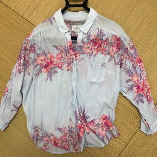 アメリカンイーグル(American Eagle)のアメリカンイーグル 花柄シャツ(シャツ/ブラウス(長袖/七分))