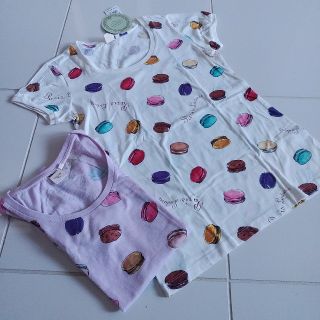 ラデュレ(LADUREE)のAs One様ご専用◆ユニクロ×ラデュレコラボTシャツ　2枚セット　新品◆(Tシャツ(半袖/袖なし))