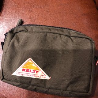 ケルティ(KELTY)のKELTY カーキポーチ値下げできません。(ポーチ)