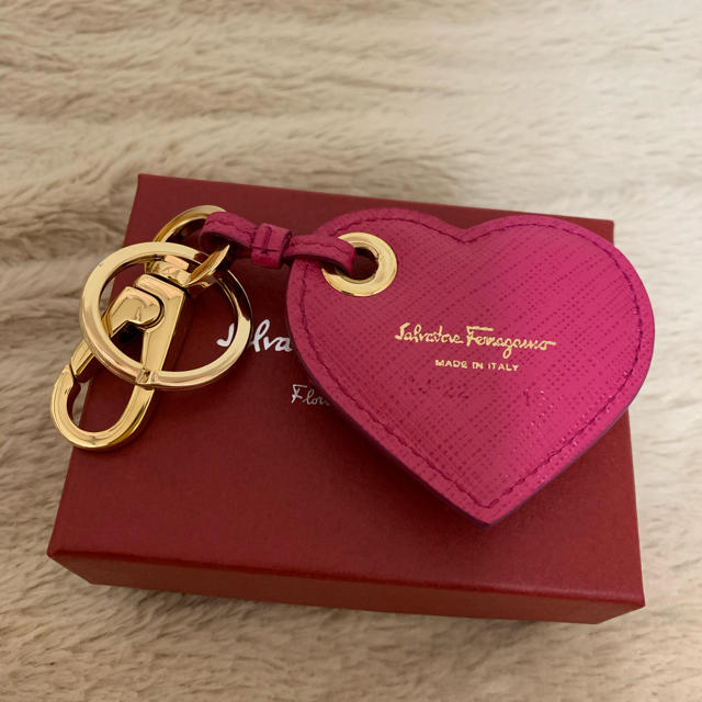 Salvatore Ferragamo(サルヴァトーレフェラガモ)のsalvatore ferragamo キーホルダー レディースのファッション小物(キーホルダー)の商品写真