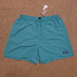 パタゴニア(patagonia)の新品未使用　バギーズ　patagonia　Mサイズ(ショートパンツ)