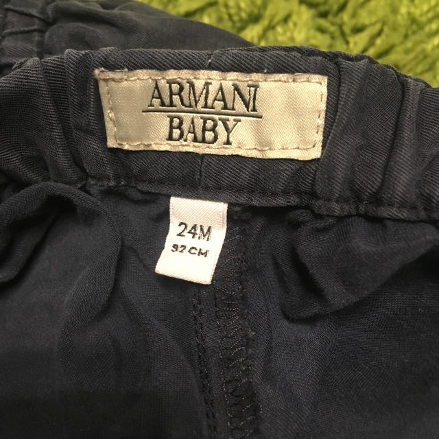 ARMANI JUNIOR(アルマーニ ジュニア)のアルマーニベビー 紺ショートパンツ24M92 2-3歳女の子キッズ服 キッズ/ベビー/マタニティのキッズ服女の子用(90cm~)(パンツ/スパッツ)の商品写真