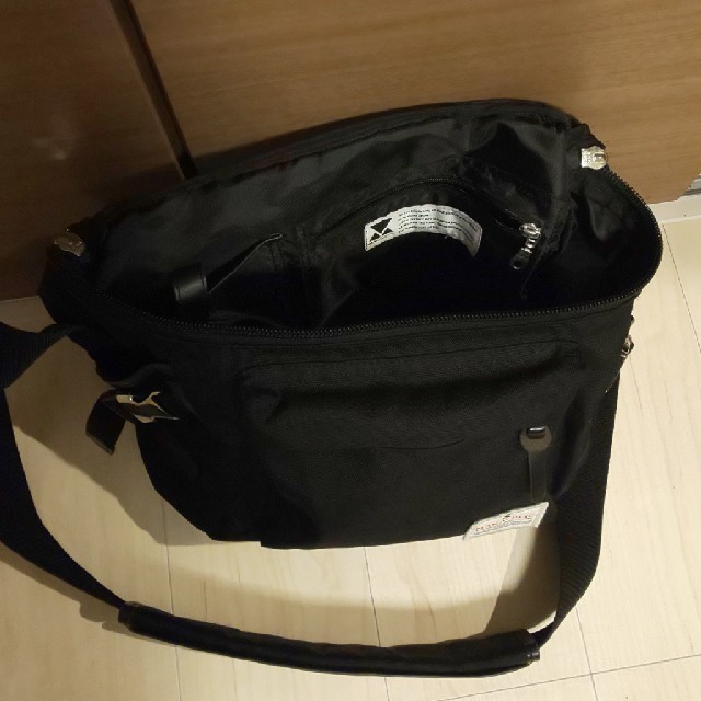 MAKAVELICメッセンジャーバック メンズのバッグ(バッグパック/リュック)の商品写真