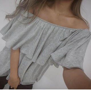 マウジー(moussy)のmoussy オフショル トップス(カットソー(半袖/袖なし))