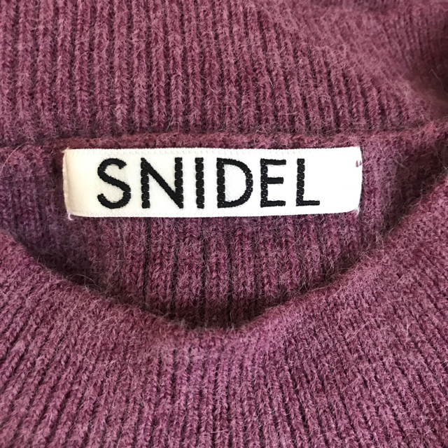 SNIDEL(スナイデル)のsnidel ウエストマークニットワンピース レディースのワンピース(ひざ丈ワンピース)の商品写真