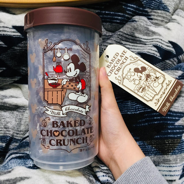 Disney 東京ディズニーリゾート限定 ミッキーマウス ベイクチョコレートクランチの通販 By Kase 即購入大歓迎 ディズニーならラクマ