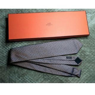 エルメス(Hermes)のエルメスHermesネクタイ未使用新品箱つきHロゴオレンジ(ネクタイ)