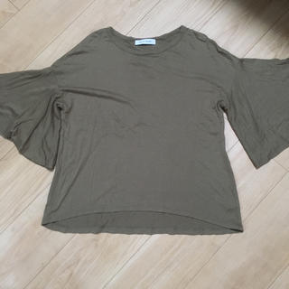 アズールバイマウジー(AZUL by moussy)のAZUL T-シャツ 袖フレア(Tシャツ(半袖/袖なし))