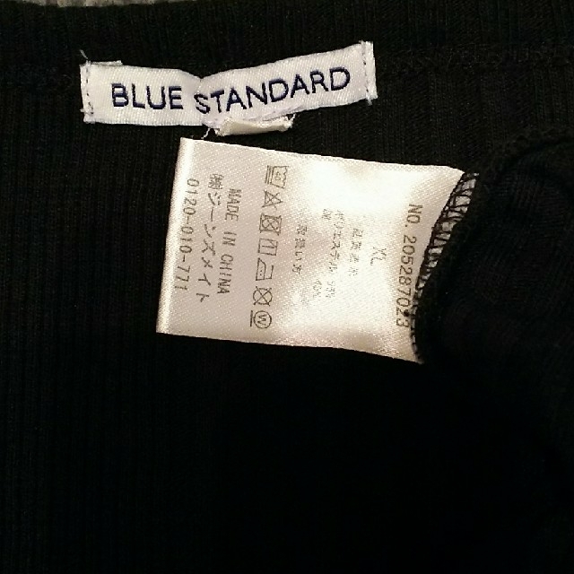 BLUE STANDARD 黒 半袖VネックTシャツ メンズのトップス(Tシャツ/カットソー(半袖/袖なし))の商品写真