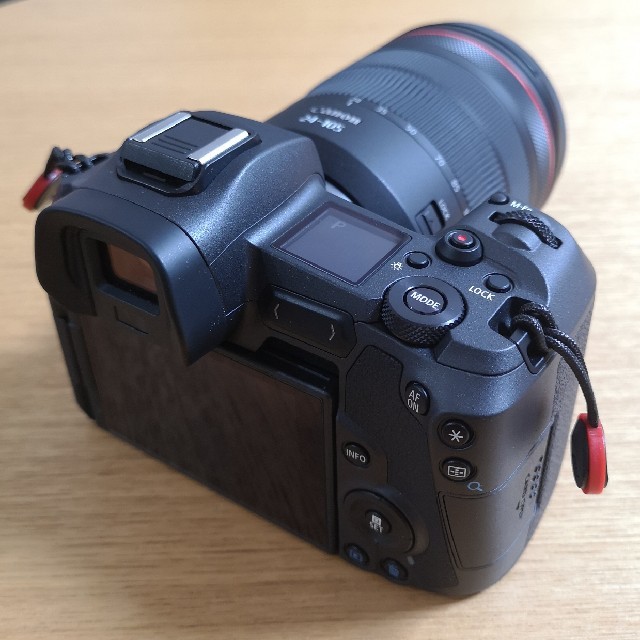 Canon(キヤノン)の【極美品】Canon EOS R とRF24-105mm F4L IS USM スマホ/家電/カメラのカメラ(デジタル一眼)の商品写真