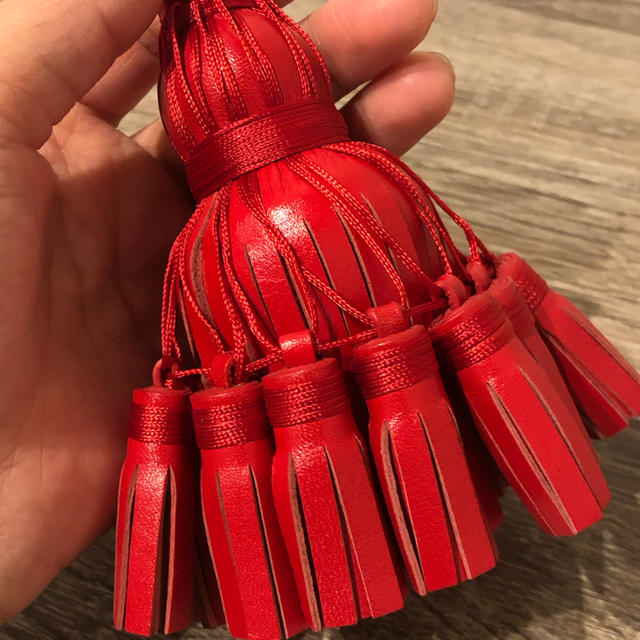 anya hindmarch ほぼ未使用 タッセル キーホルダー anya hindmarch ほぼ未使用 タッセル キーホルダー