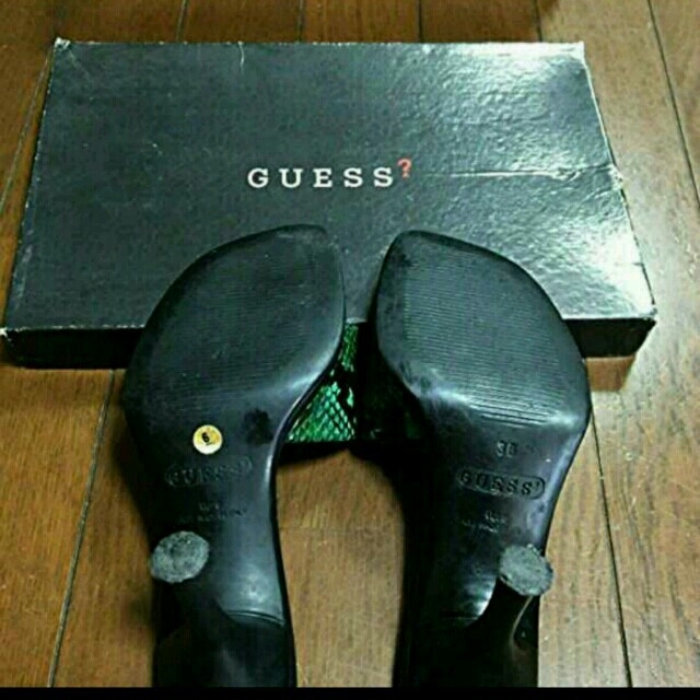 GUESS(ゲス)のGlendaTaga様専用GUESS レディースの靴/シューズ(サンダル)の商品写真