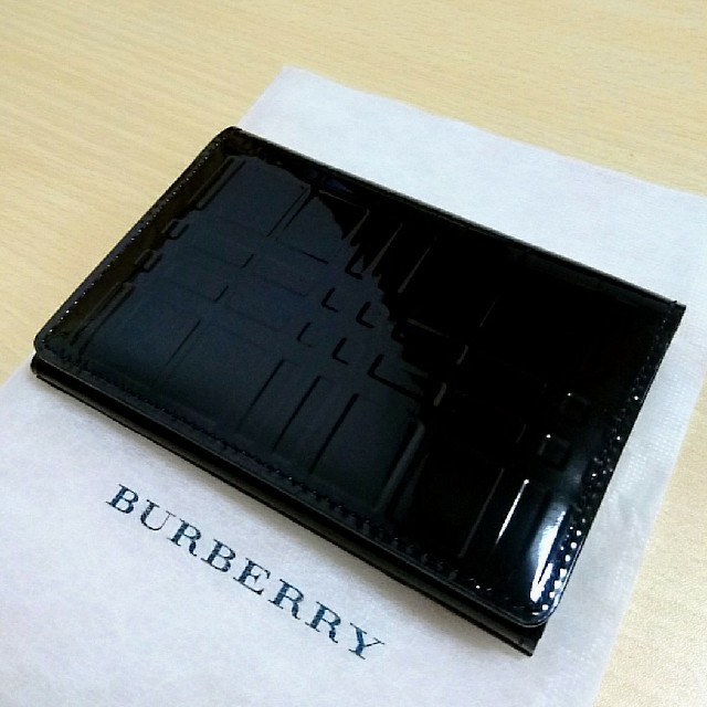 BURBERRY(バーバリー)の【新品】バーバリー 名刺入れ メンズのファッション小物(名刺入れ/定期入れ)の商品写真