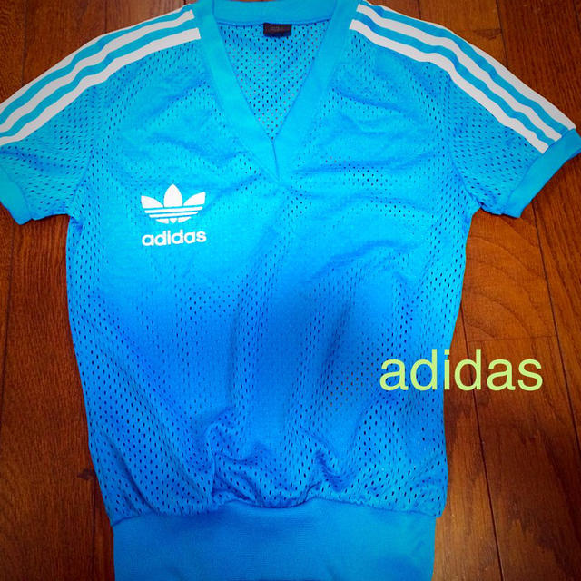 adidas(アディダス)のadidas☆トップス レディースのトップス(カットソー(半袖/袖なし))の商品写真