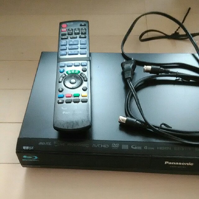 Panasonic(パナソニック)のわけあり品　パナソニックブルーレイレコーダー　DMR-BR585 スマホ/家電/カメラのテレビ/映像機器(ブルーレイレコーダー)の商品写真