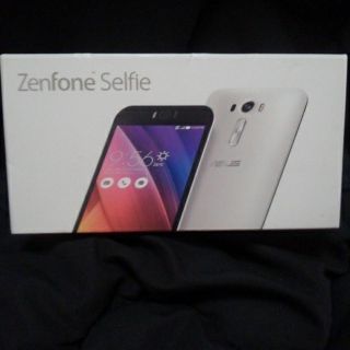 エイスース(ASUS)のASUS zenfone selfie用の箱、カバー2つ、充電器の元(その他)