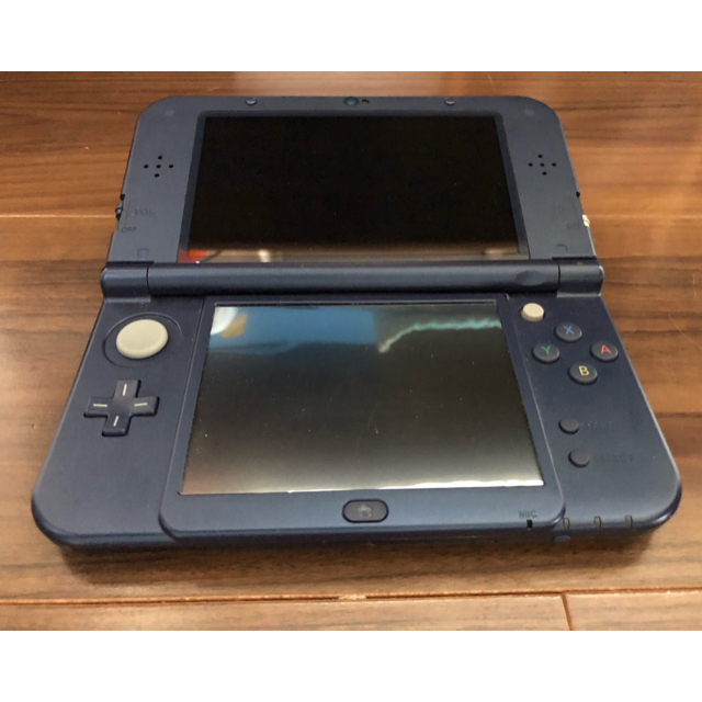 3DS LL メタリックブルー エンタメ/ホビーのゲームソフト/ゲーム機本体(携帯用ゲーム機本体)の商品写真