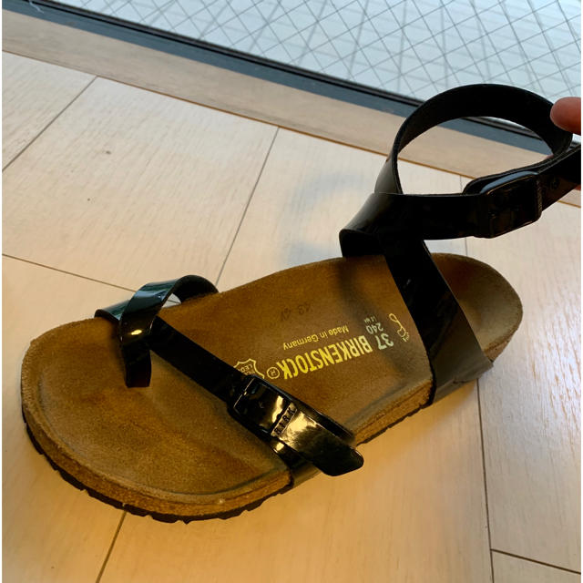 BIRKENSTOCK(ビルケンシュトック)のBunnyさま専用 ビルケンシュトック   Yara 37 新品未使用 レディースの靴/シューズ(サンダル)の商品写真