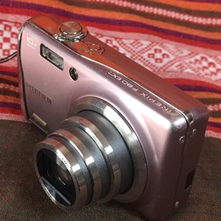 フジフイルム(富士フイルム)のfujifilm finepix F80 光学ズーム10倍1200万画素(コンパクトデジタルカメラ)