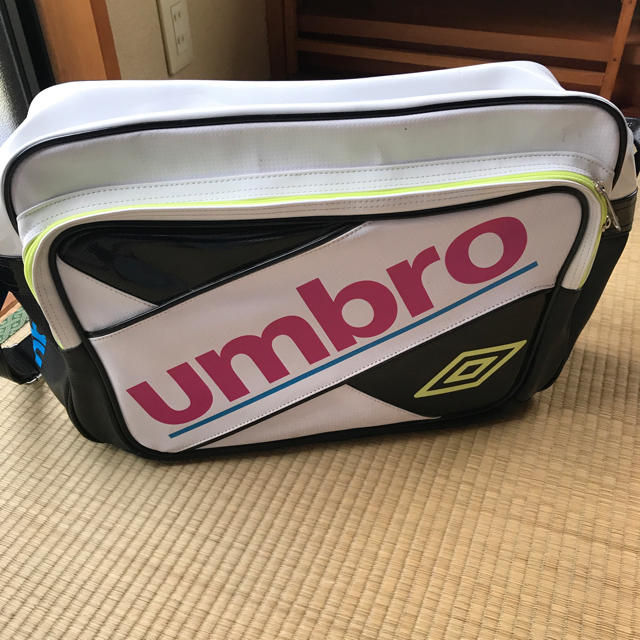 UMBRO(アンブロ)のアンブロ♡バッグ スポーツ/アウトドアのスポーツ/アウトドア その他(その他)の商品写真