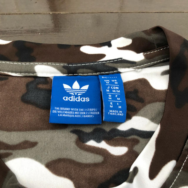 adidas(アディダス)の【お値下げ】アディダス  迷彩インポートＴシャツ メンズ メンズのトップス(Tシャツ/カットソー(半袖/袖なし))の商品写真