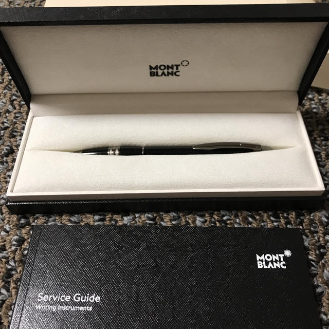 MONTBLANC(モンブラン)のMONTBLANK ペン 新品未使用 お値下げ！ インテリア/住まい/日用品の文房具(ペン/マーカー)の商品写真