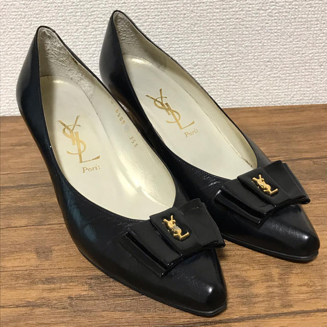 Saint Laurent(サンローラン)のイブサンローラン パンプス レディースの靴/シューズ(ハイヒール/パンプス)の商品写真