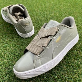 プーマ(PUMA)の美品25 PUMA BASKET HEARTバスケット ハートパテント B127(スニーカー)