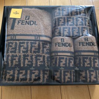 フェンディ(FENDI)のFENDY バスタオル(タオル/バス用品)