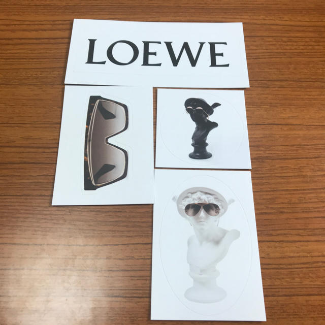 LOEWE(ロエベ)のロエベ ステッカー 4点セット ハンドメイドの文具/ステーショナリー(しおり/ステッカー)の商品写真