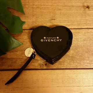 ジバンシィ(GIVENCHY)のジバンシー  ハート型 コインケース(コインケース)