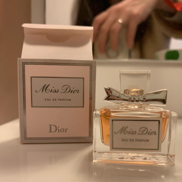 Dior(ディオール)のミスディオールオードゥパルファン コスメ/美容の香水(香水(女性用))の商品写真