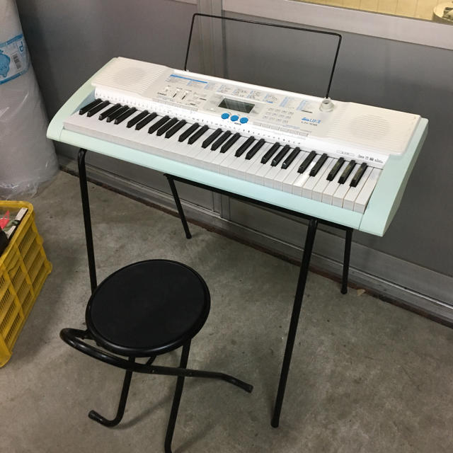 CASIO 光ナビゲーションキーボード 61鍵 標準ピアノ形状鍵盤 LK-108