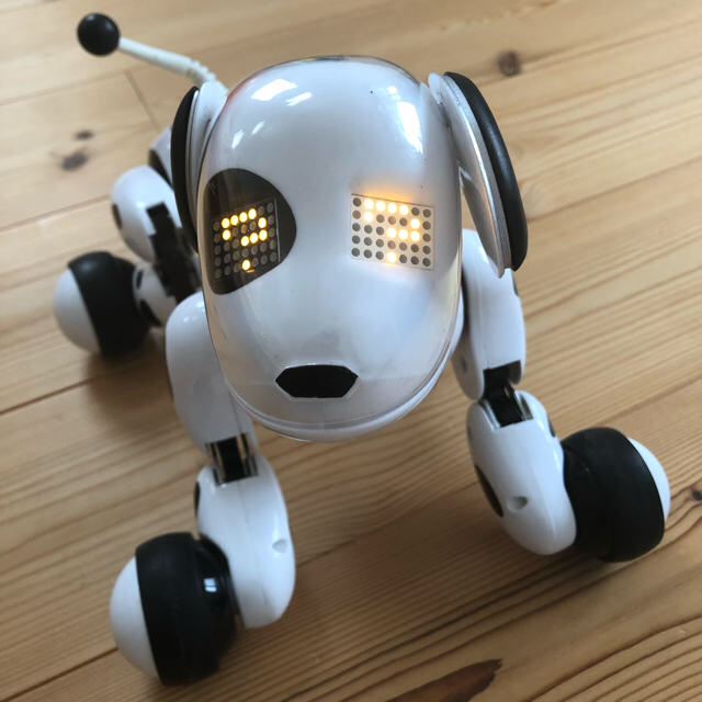 Takara Tomy Hello Zoomer ハローズーマー 犬型ロボット タカラトミーの通販 By Tory S Shop タカラトミー ならラクマ