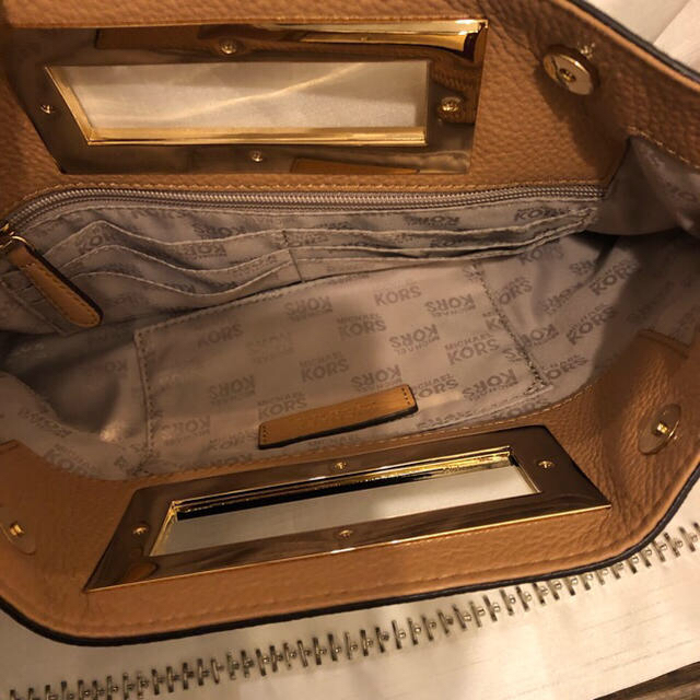 Michael Kors(マイケルコース)の❤️超美品❤️ MICHAEL KORS クラッチバック レディースのバッグ(クラッチバッグ)の商品写真