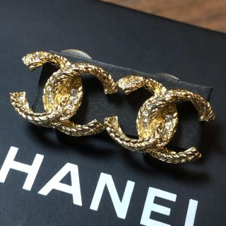 CHANEL - 定番人気！CHANELイヤリング 希少!! の通販｜ラクマ